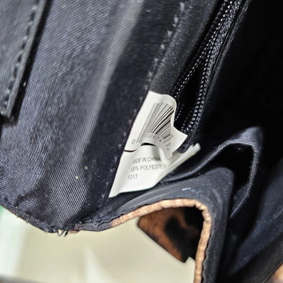 Leopard Print Crossbody Bag with Lots of Compartments - Picture 12 of 12